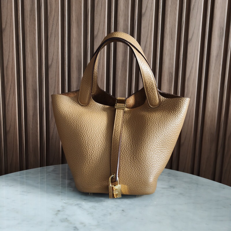 Picotin 18 biscuit GHW