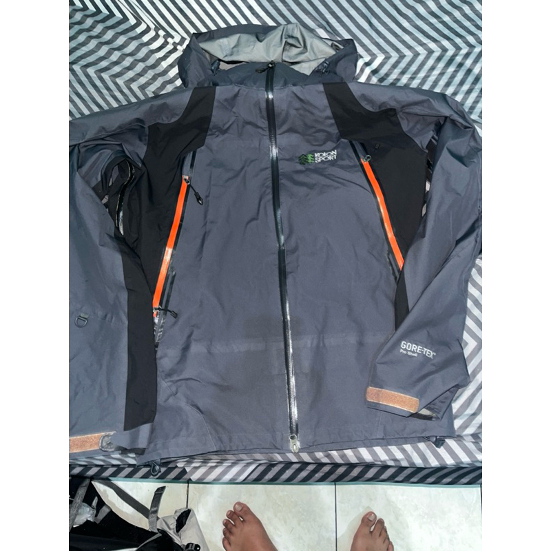 Kolon Sport GORETEX  baca deskripsi