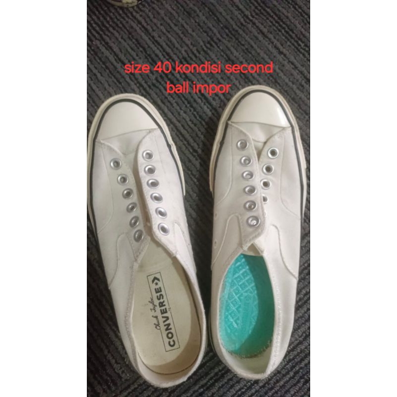 sepatu converse putih