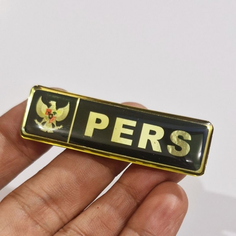 Pin pers magnet - Pin wartawan magnet model premium