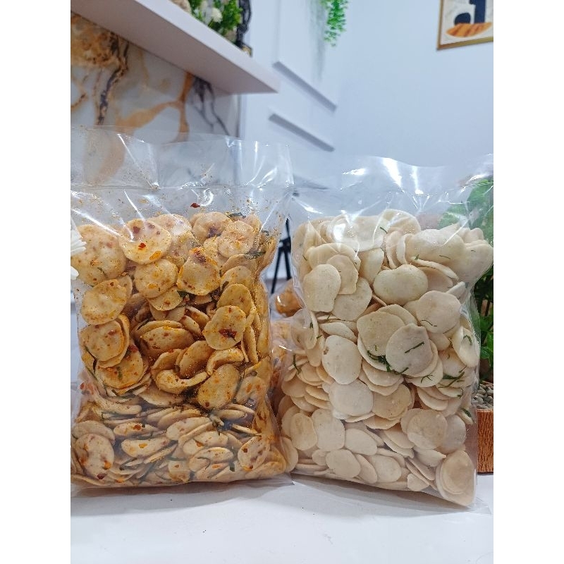 

Kerupuk Pedas Daun Jeruk Kerupuk Sebring SS 500gr Aroma Daun Jeruk Makanan Ringan Cemilan Viral Khas Tasikmalaya