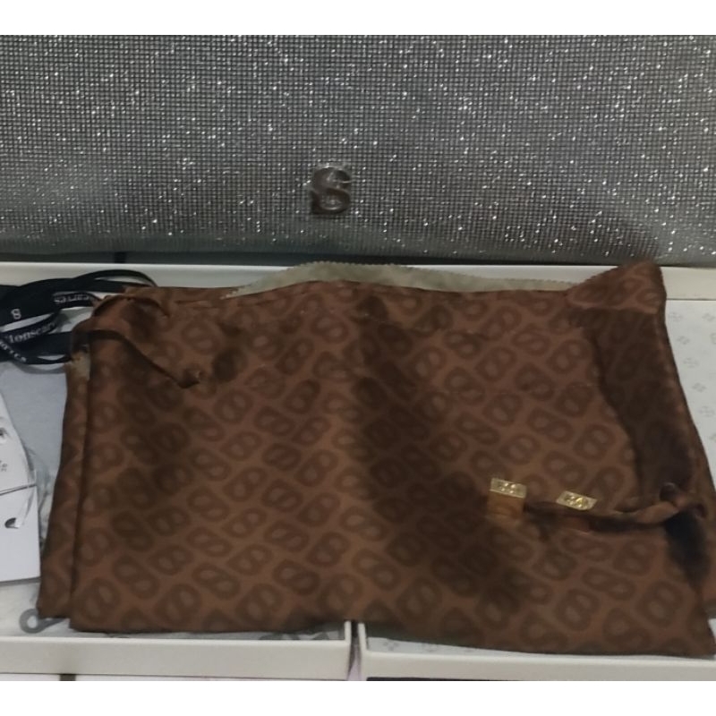 PRELOVED BUTTONSCARVES Tapis Slip On - Rust