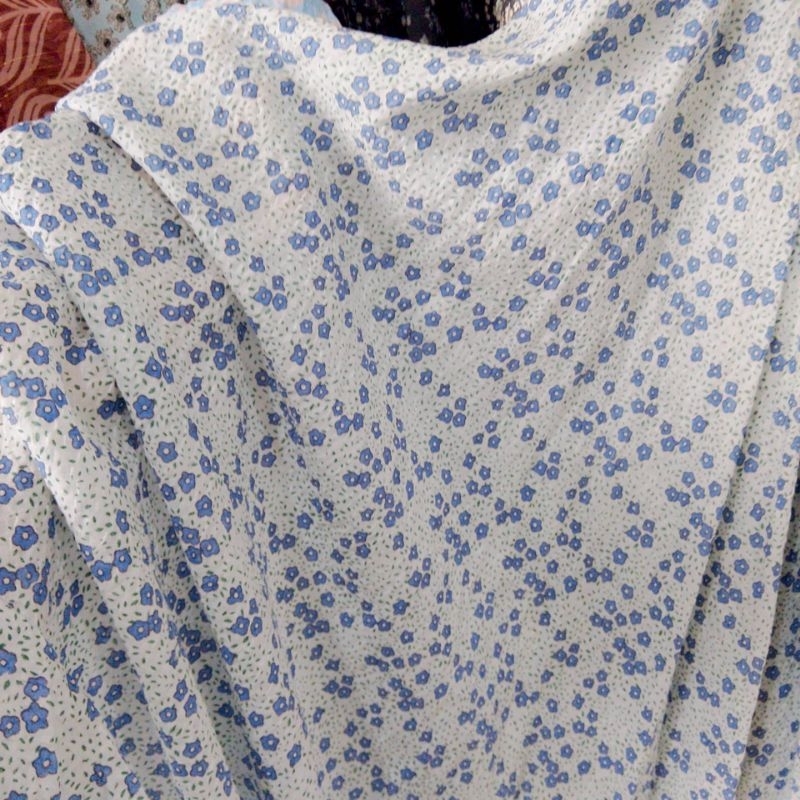 kain katun crinkle motif bunga kecil - kain katun crinkle motif - kain crinkle motif - kain katun Pa