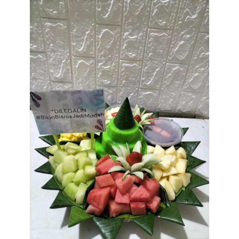 

Tumpeng Puding 5 porsi/Tumpeng Puding Buah Segar
