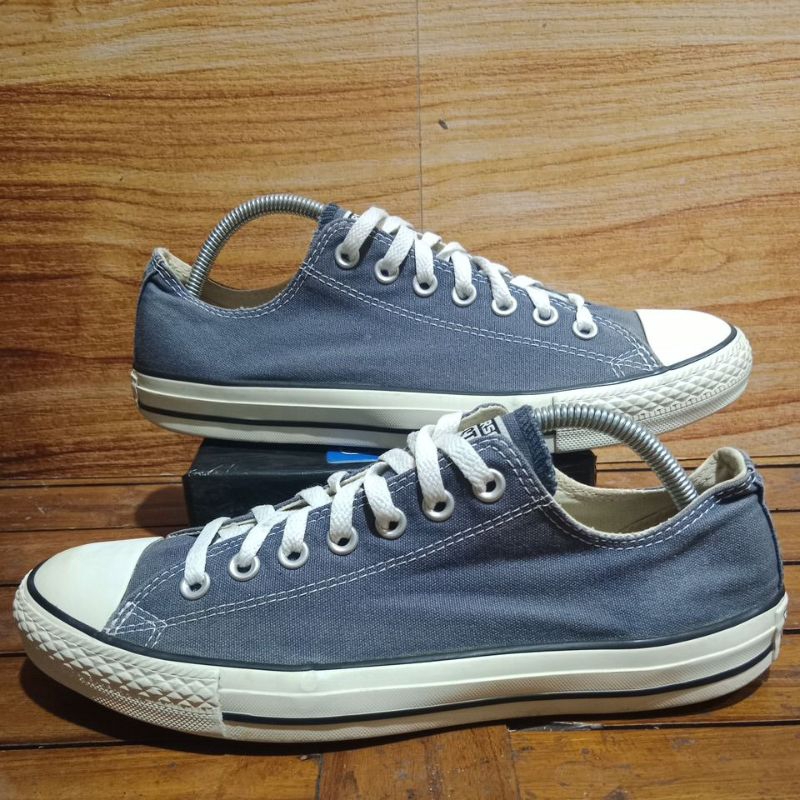 Sepatu Sneakers Conv Size 43