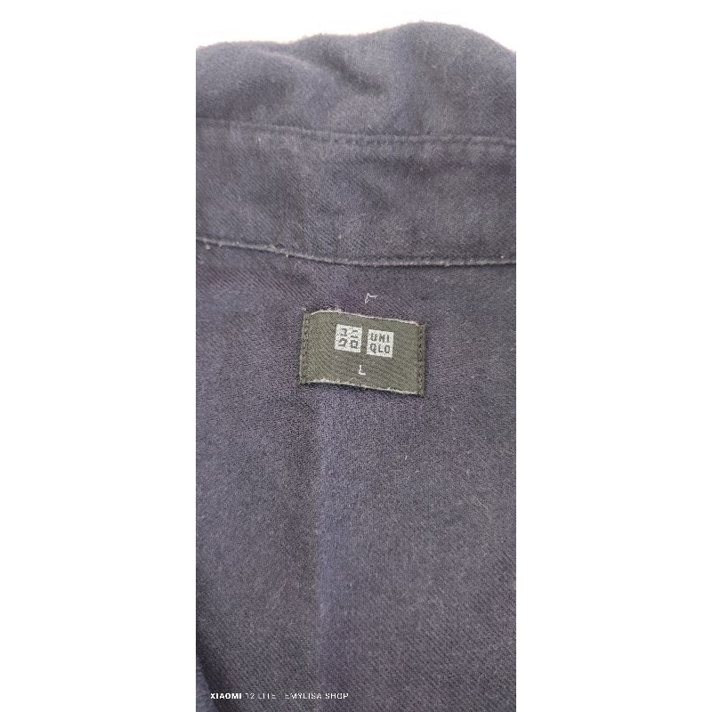 UNIQLO Kemeja Flanel Ringan Polos Wanita Navy Preloved