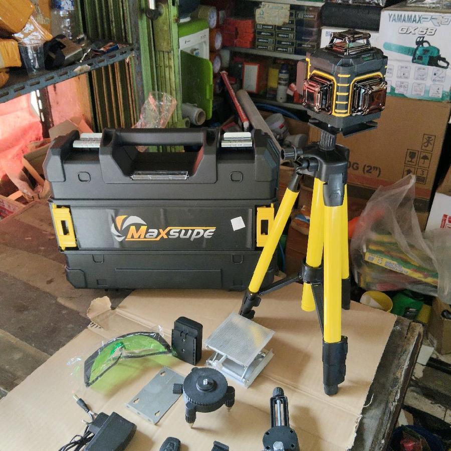 MAXSUPE LINE LASER KIT + TRIPOD SET / LASER LINE LEVEL 16 LINE + BOX