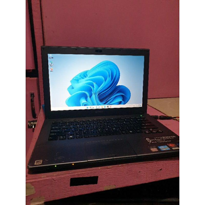Leptop Sony Vaio i7 dual vga murah