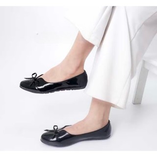 sepatu flat wanita kekinian glossy Shoes Hitam Kerja