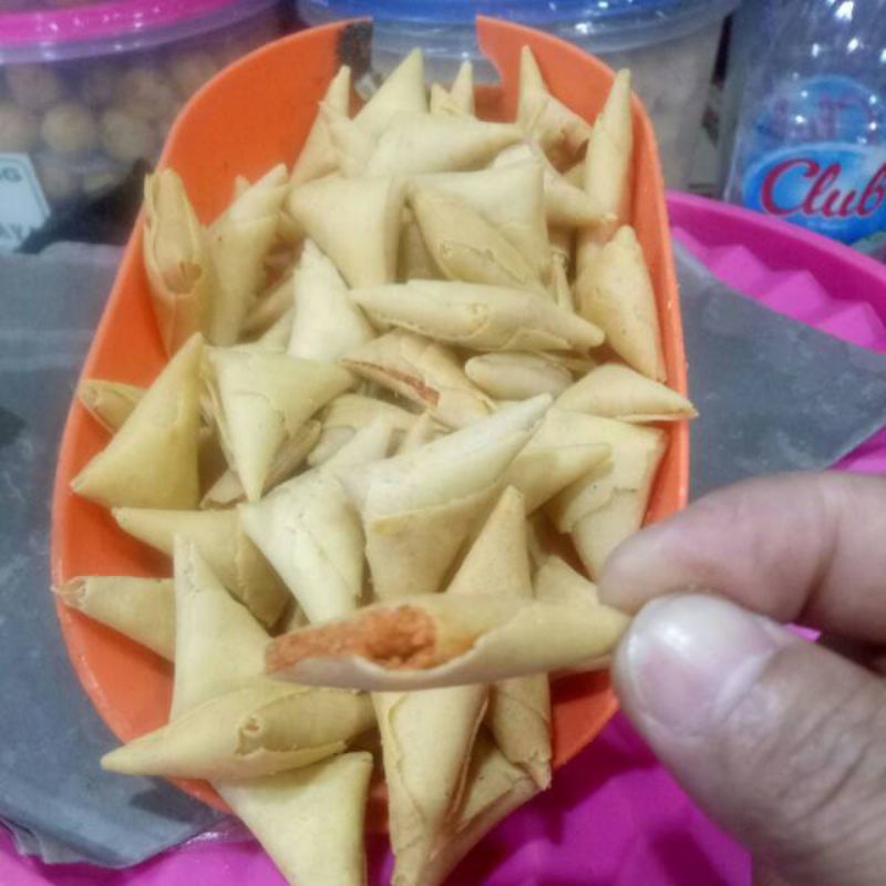 

Camilan samosa isi ebi/udang pedas manis 1kg