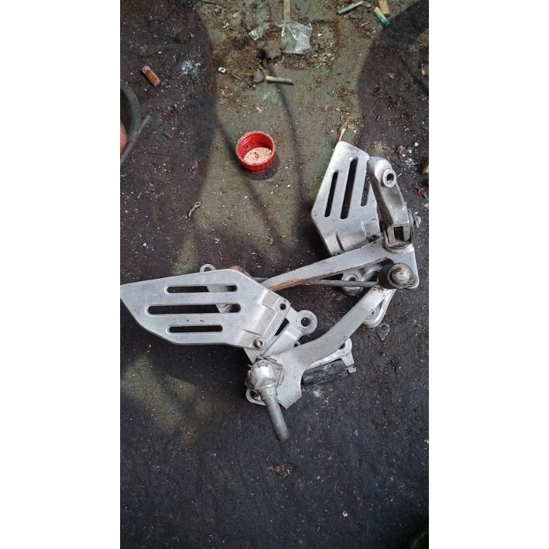 UnderboneR15v2