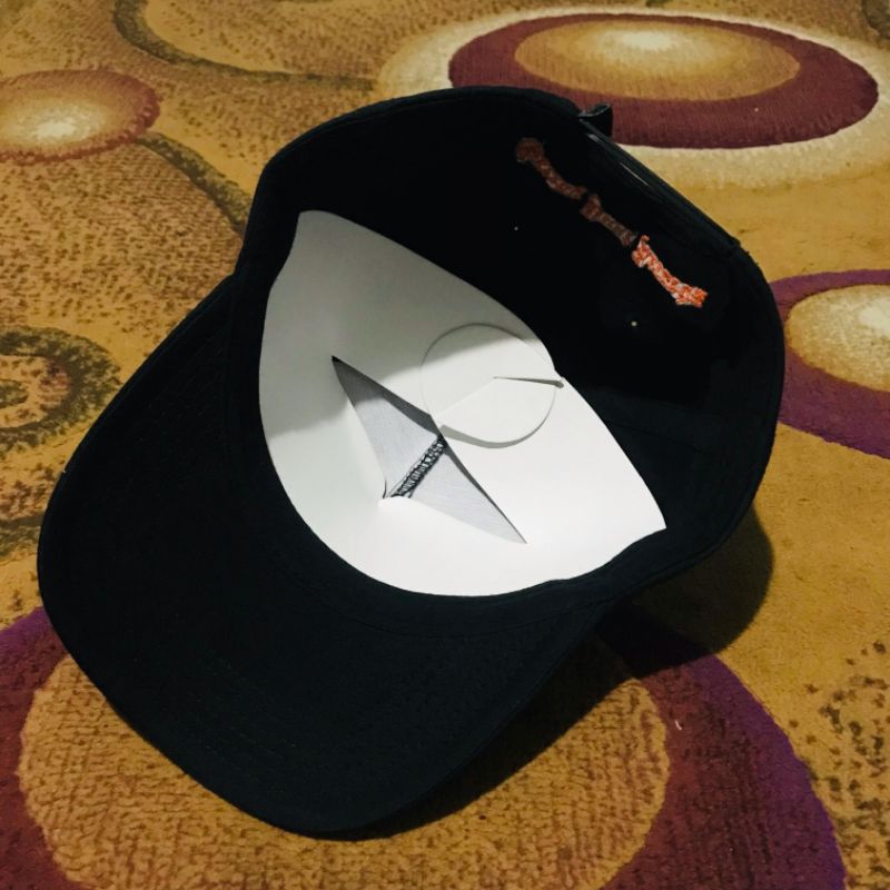 TOPI GREEDY DUST