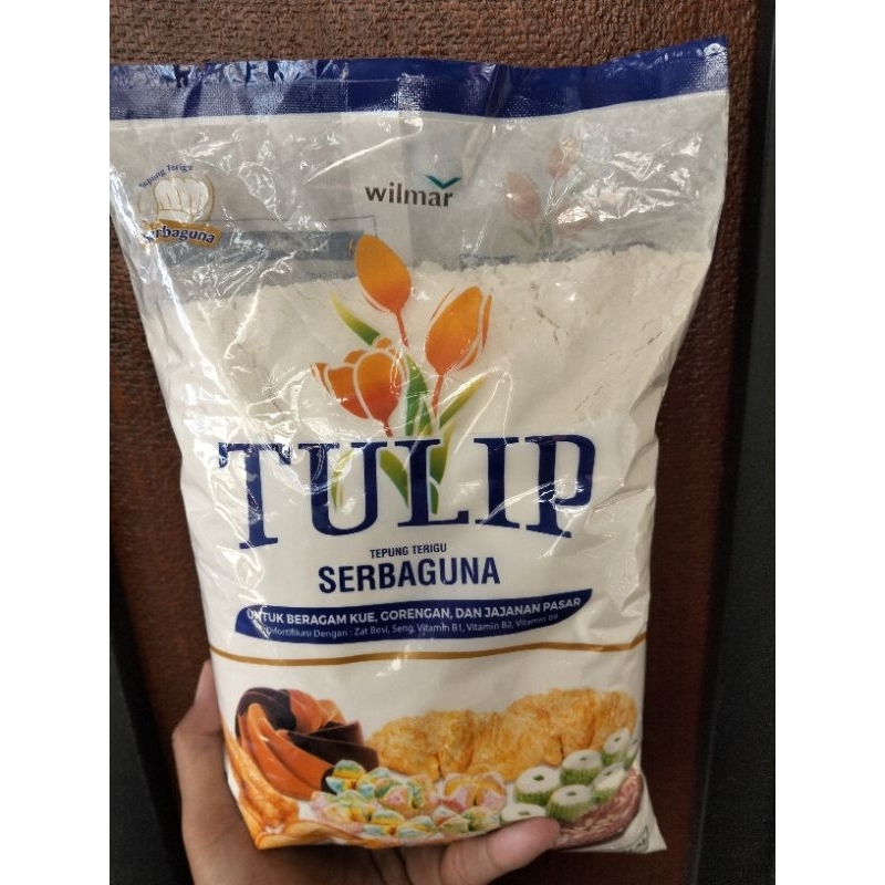 

TULIP TEPUNG TERIGU SERBAGUNA 1KG