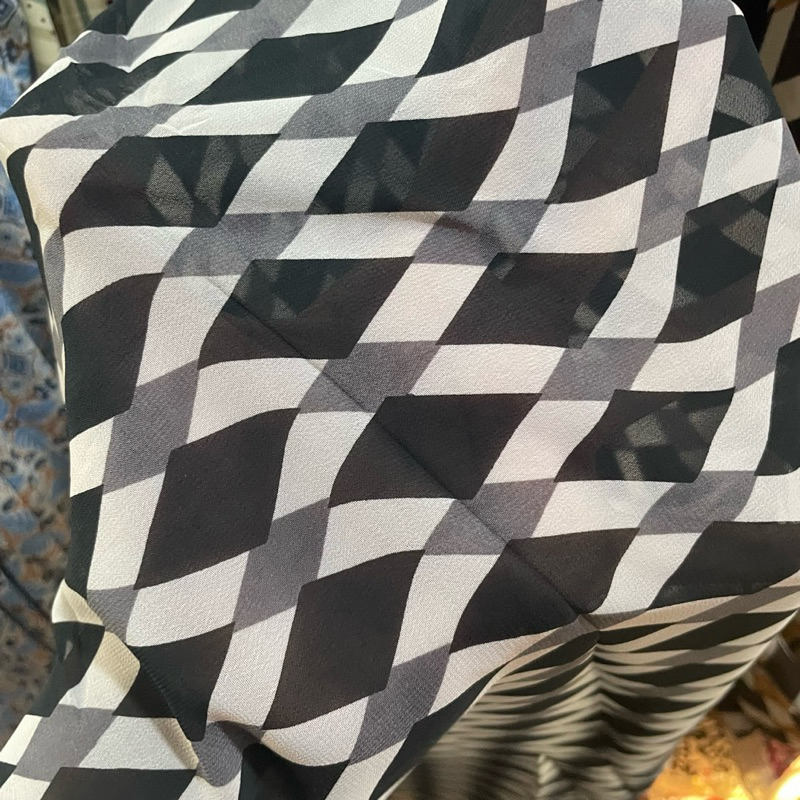 kain ceruty baby doll motif kotak premium - kain zara ceruty - kain sifon ceruti - kain ceruty luxur