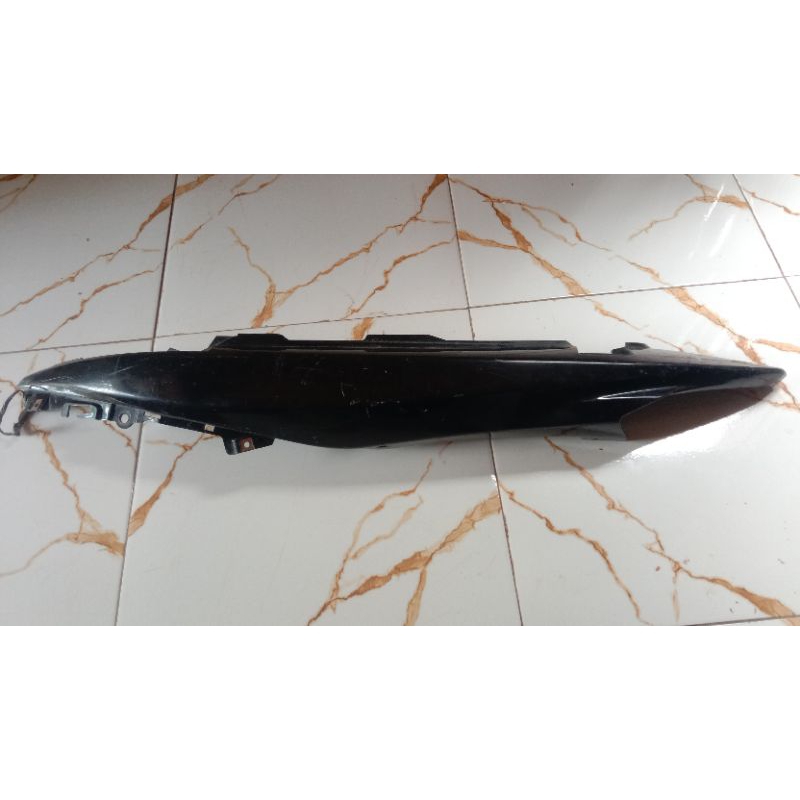 body belakang suzuki skywave original hanya sebelah kiri cover body suzuki skywave ori tebeng suzuki