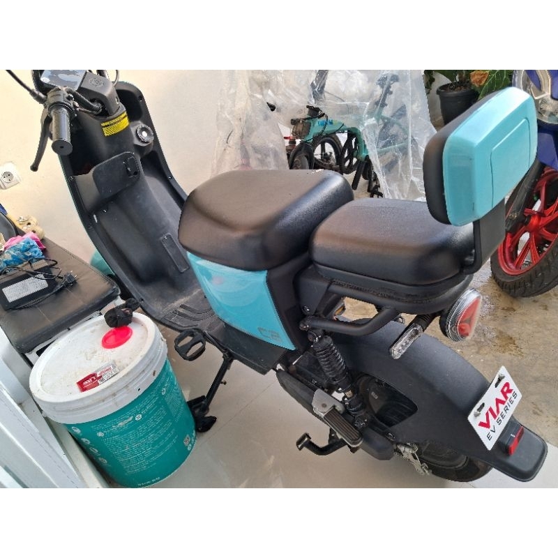 SEKEN SEPEDA LISTRIK VIAR C2