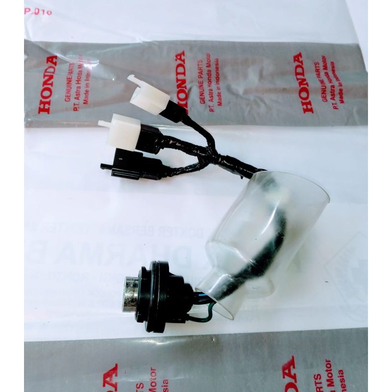 fiting soket socket lampu stop belakang penyambung lampu belakang  lampu stop honda scoopy led new .