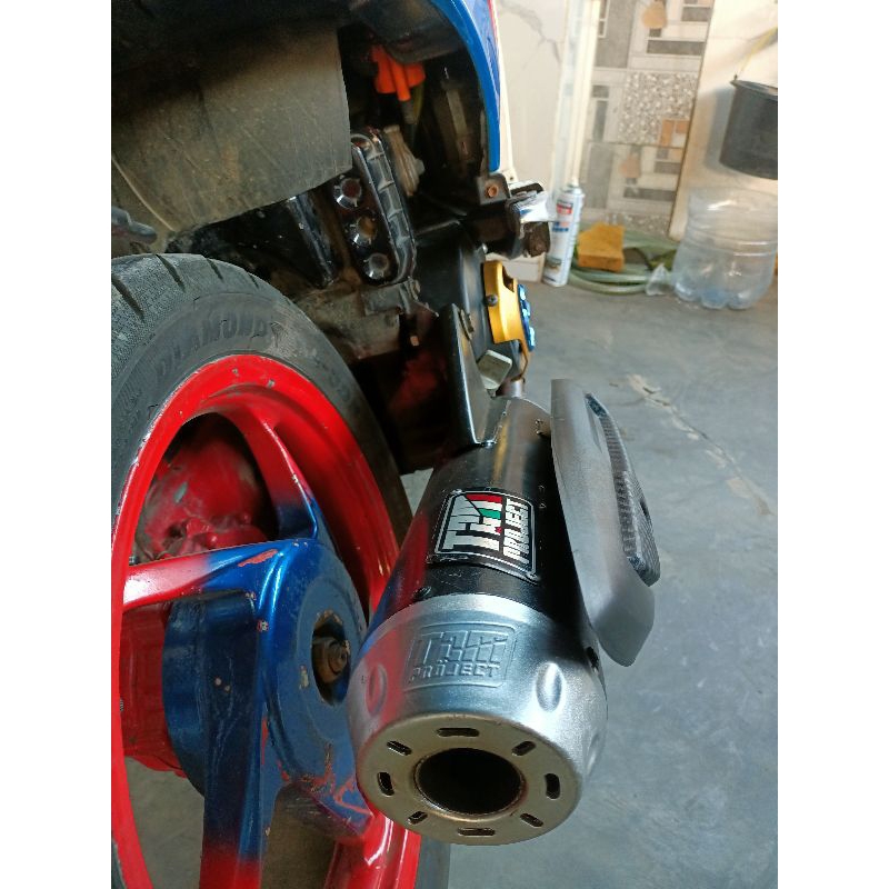 TZM bekas Scoopy Karbu