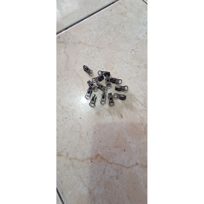 kepala resleting no 3coil terbalik