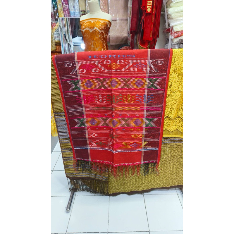 TERLARIS Ulos Sadum Tikar Mas Motif Timbul Ulos Boru Ulos Bere Perempuan Tidak Kandung