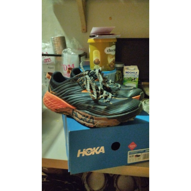 hoka speedgoat 4 req facebook