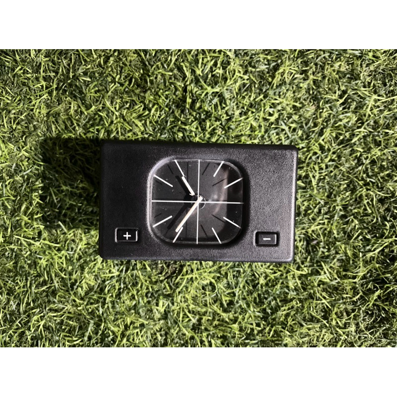 Jam Dashboard BMW E34 original copotan