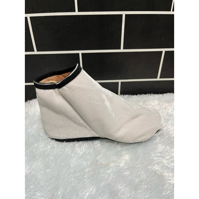 KAOS KAKI TAWAF HAJI DAN UMROH / KAOS KAKI TAWAF PREMIUM ANTI SLIP / SEPATU TAWAF PRIA WANITA