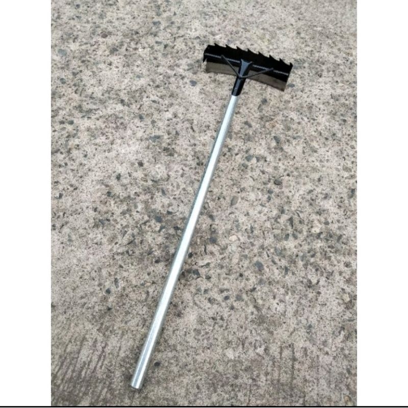 NEW PRODUCT CANGKUL GULMA PLUS GAGANG BAHAN BAJA GERGAJI SELENDANG ASLI GREEN LEAF GOODS