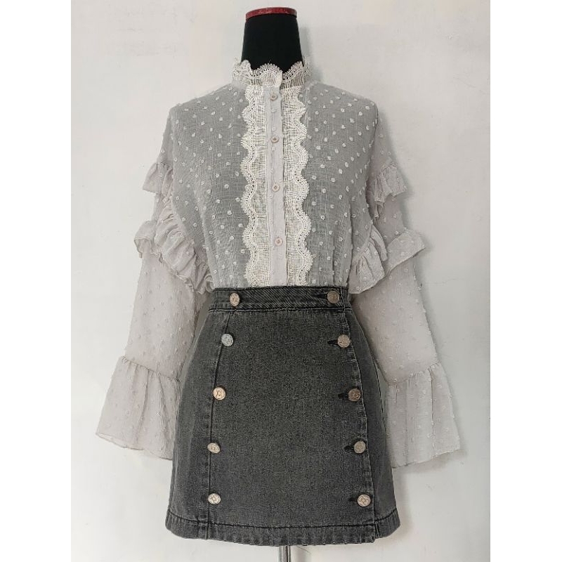 Kemeja Blouse Sifon Ruffle Renda