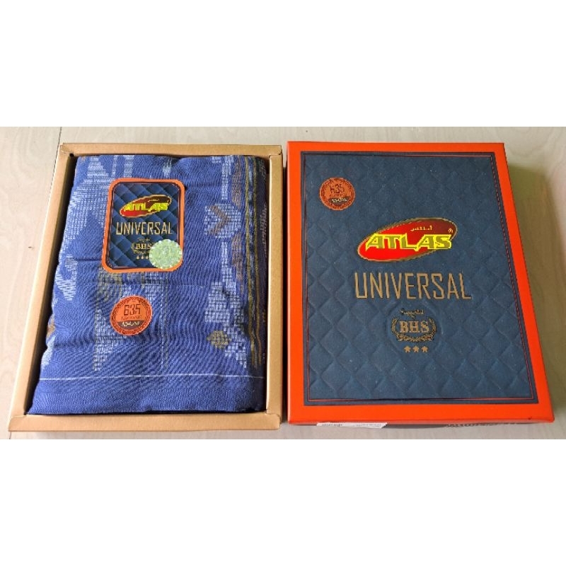 Sarung Atlas Universal Kembang Motif Biru Supported By BHS