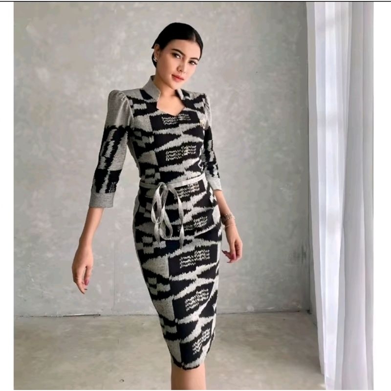 Gaun Tenun Jepara Premium Motif Khas NTT – Handmade Eksklusif