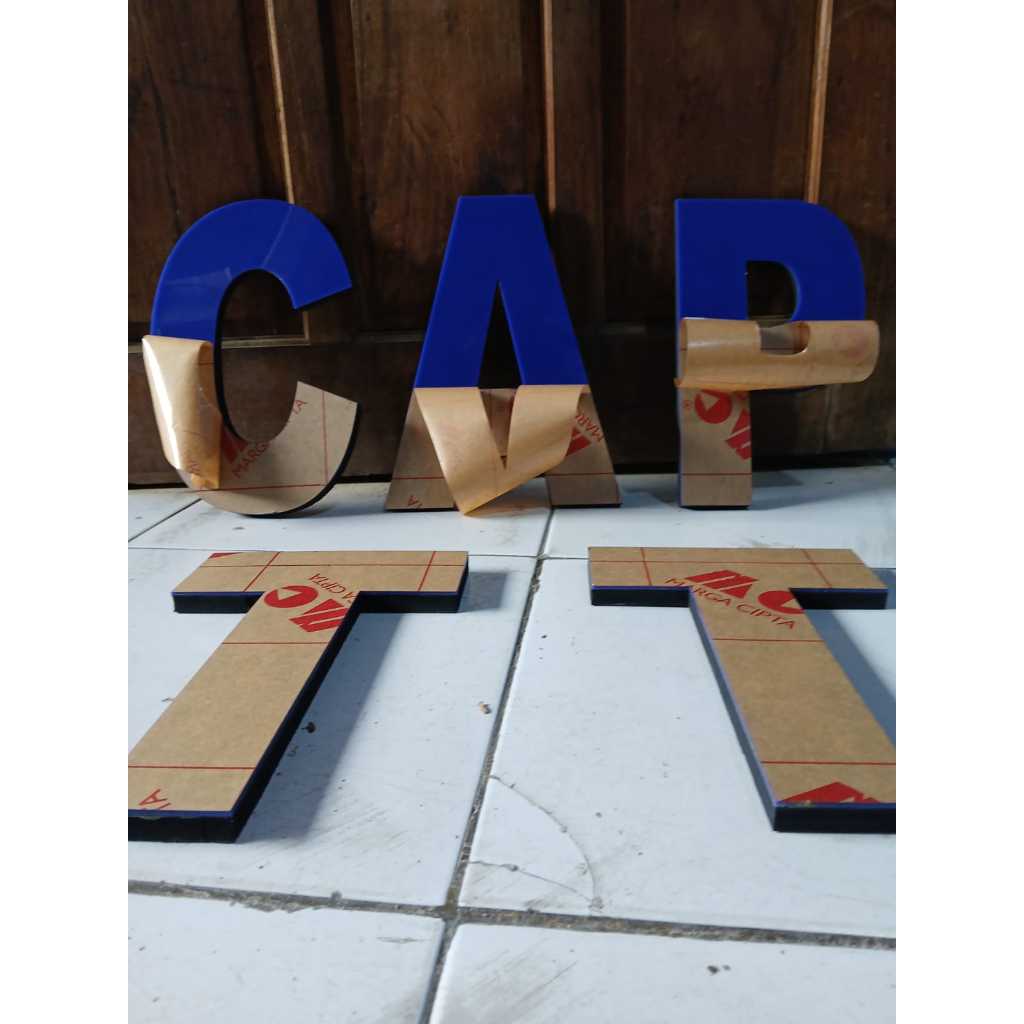 Costum Huruf Timbul Akrilik 2mm  Lapis Spon Eva Tinggi 25cm