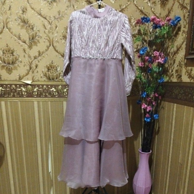 Dress Gaun pesta Puthic