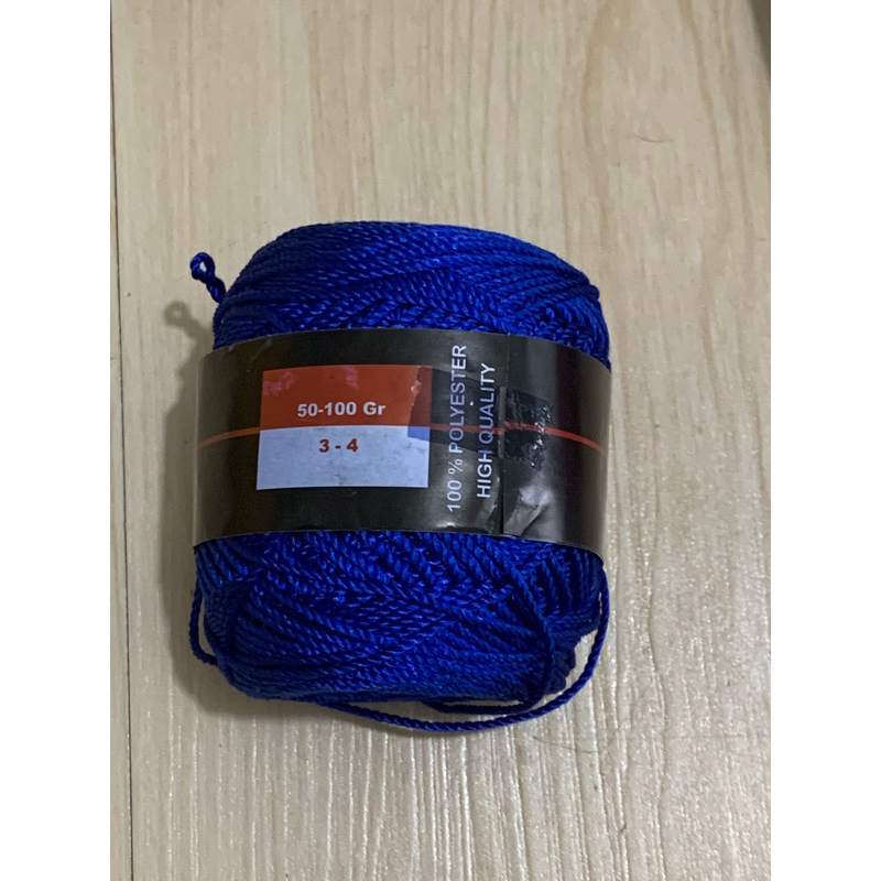 benang rajut nylon biru