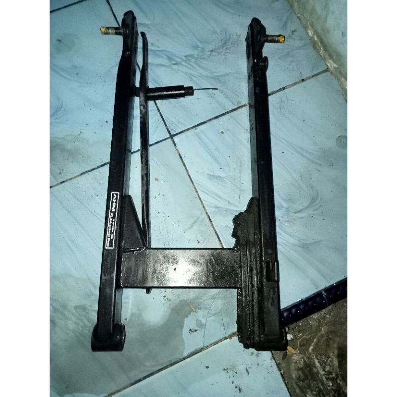 Swing Arm Supra 125/Revo Absolut/Blade. (original copotan)