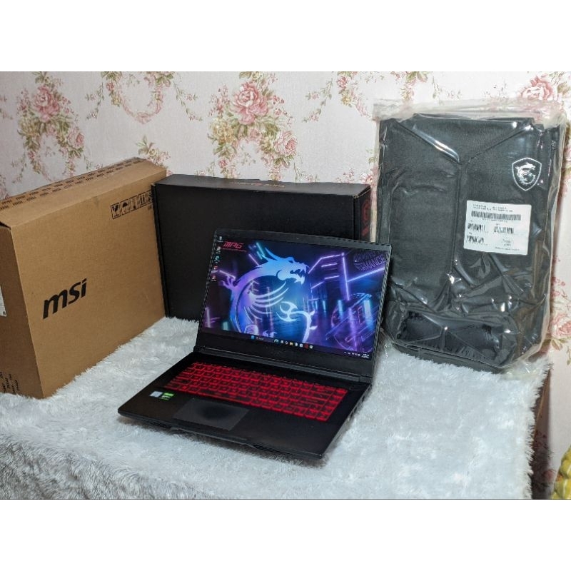 Msi Thin GF63 9sxcr i7-9750H Gen 9 Nvidia GtX 1650 Max Q Ram 16 Ssd 512  fullHD IPS fullset