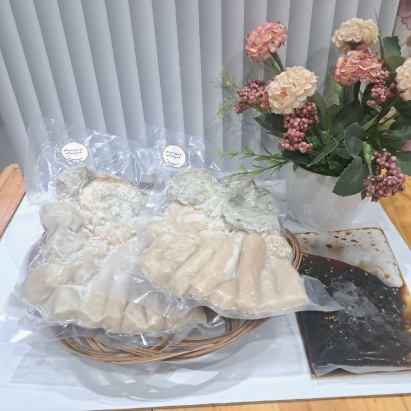 

Pempek Ekonomis (Frozen) isi 25 biji