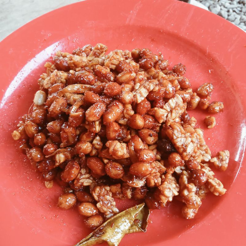 

kering tempe teri kacang pedas manis 200gr orek teri Medan sambel goreng kering