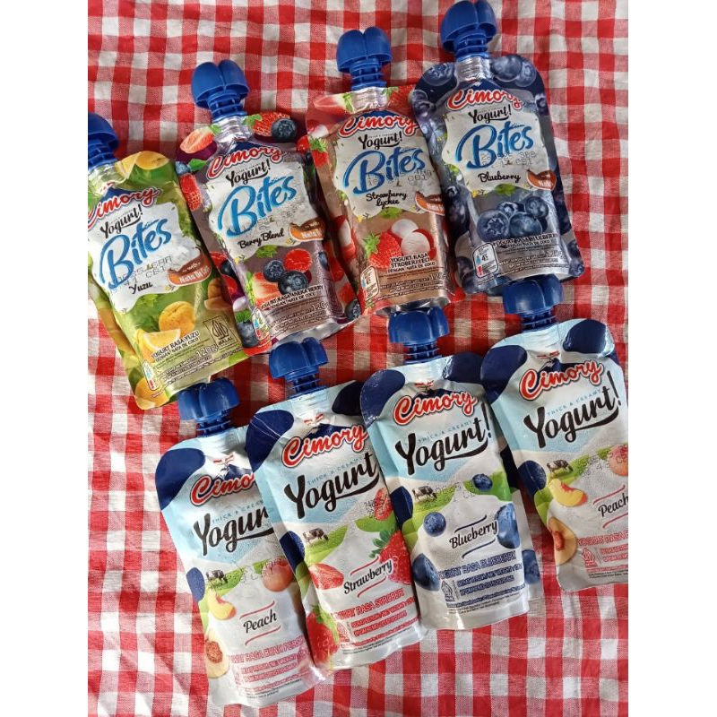 

yoghurt cimory squeeze and bites