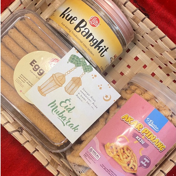 

Hamper Box Bambu Trio - Kue Bangkit Egg Roll Akar Pinang