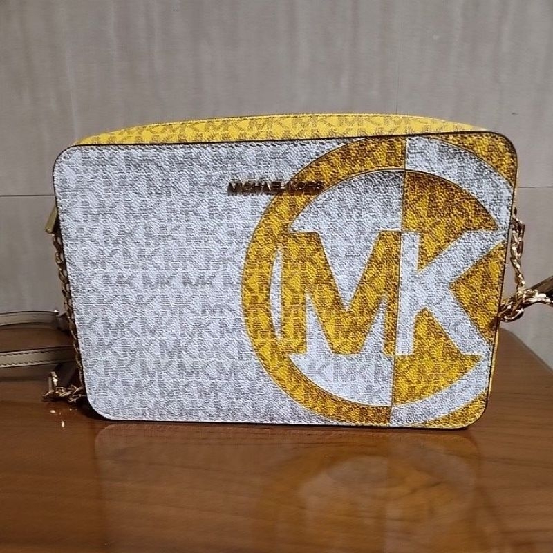 MK Jet Set Large Two - Tone Logo Crossbody Bag
