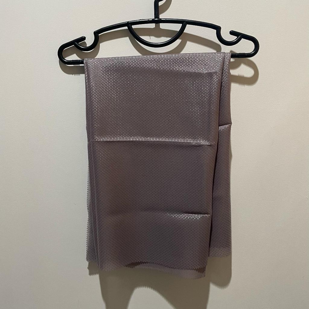 (preloved) Kerudung Pattern Soft Mauve (Ungu Muda Hint Abu)