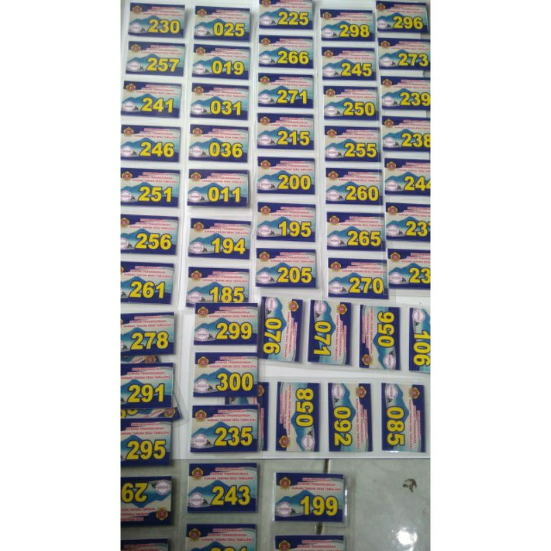

Kartu Parkir ukuran 4x6 cm. Nomor 1-50. Tiap nomor 2 pcs kartu (berpasangan/double) . Dilapisi plastik laminating. Terdapat lubang plong dan tanpa lubang.