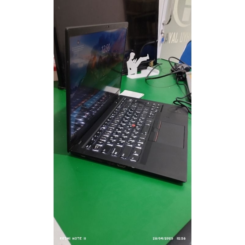 Lenovo Thinkpad X1 Carbon 6th Gen Touchscreen