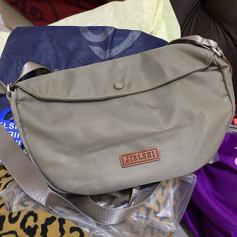 Tas New Jielshi
