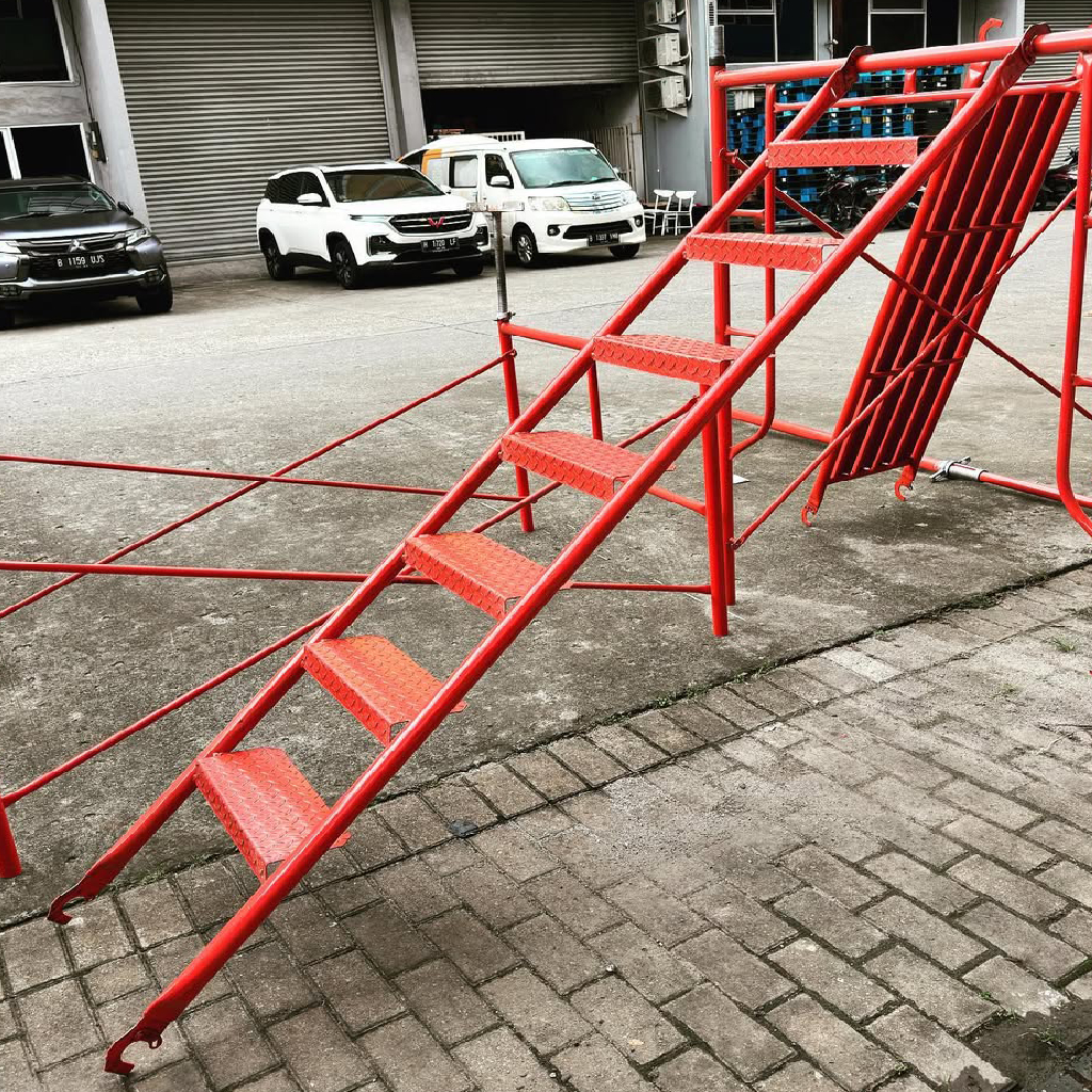 Tangga untuk Scaffolding Steger / Stair Main Frame 190