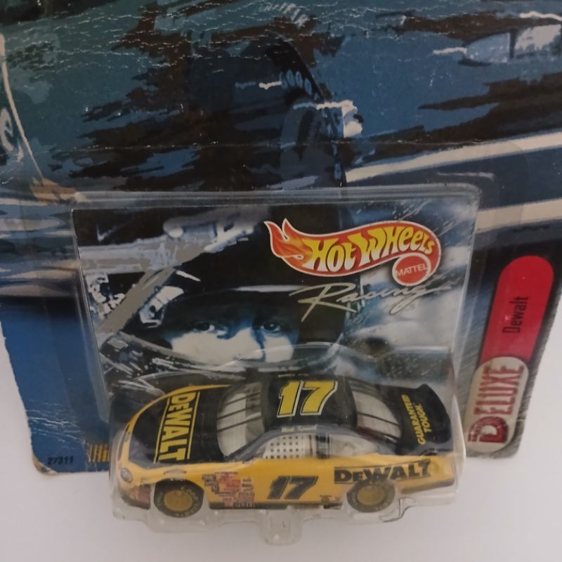Diecast Hot Wheels Premium Nascar Racing Dewalt #17 Matt Kenseth Ford Segel