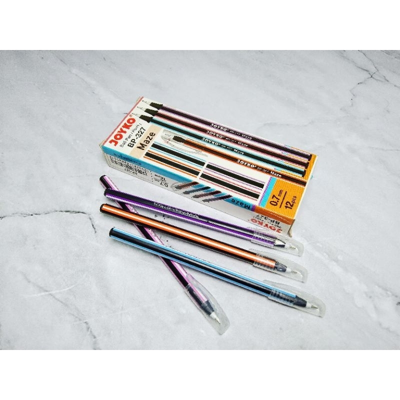 

PENA JOYKO BP-327 HITAM ISI 12 PCS / BALLPOINT BP-327 0.7 MM - JOYKO