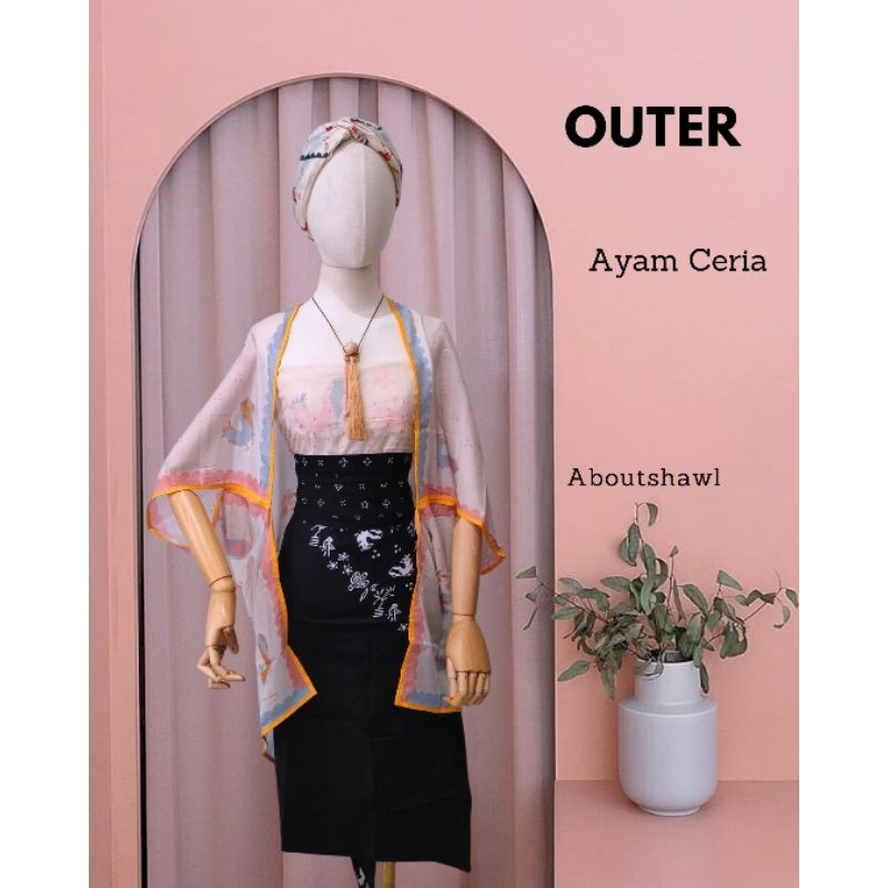 Outer Ayam Ceria Sejauh Mata Memandang