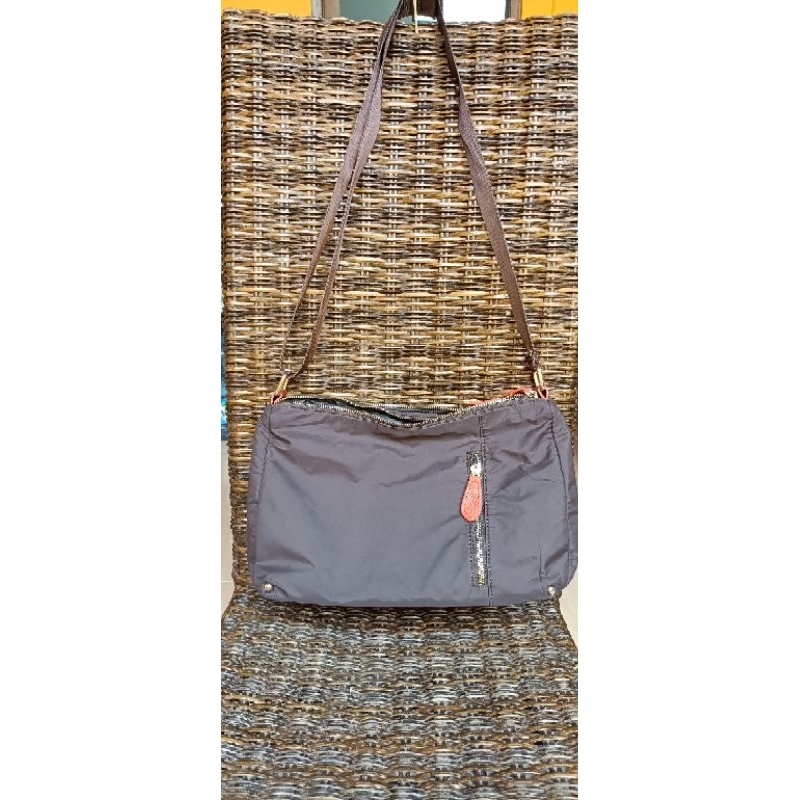 tas wanita shoulder bag (Preloved pribadi) brand Uniqlo